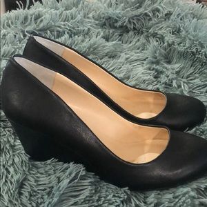 NWOT Jessica Simpson black wedges